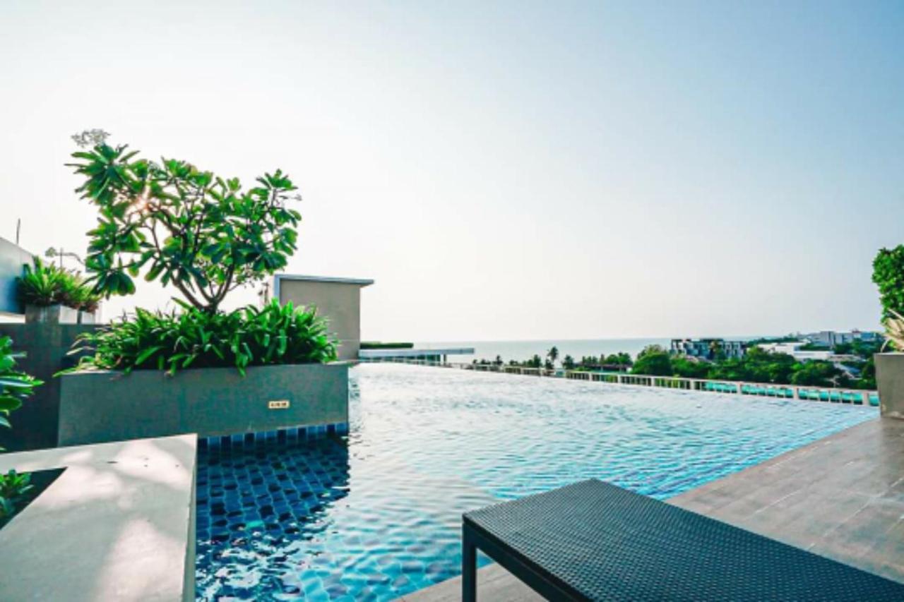 Sweet Seaview Flr6 With Toproop Pool Flr7 At The Blux Bangsaen Dış mekan fotoğraf